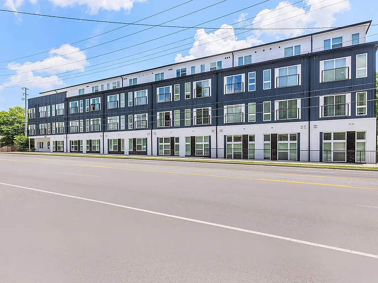 East Seventy Nine Apartments — Photo 49