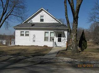 30 W Pleasant St, Colfax, IA 50054