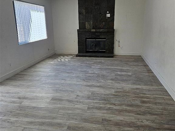 5th image of 22687 Valley Vista Cir