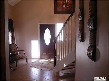 5th image of 50 Maplewood Ave