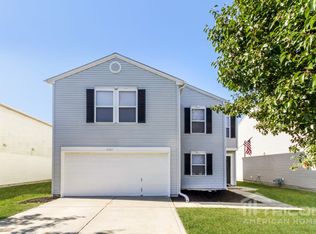 8404 Abbey Dell Dr, Camby, IN 46113