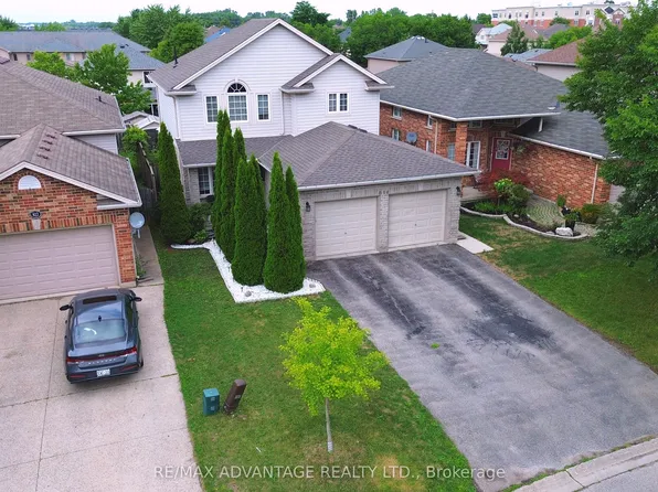 816 Wild Rose Ln S, London, ON N6H 5X4