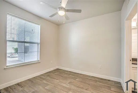 3896 University Center Dr #3-308 — Photo 14