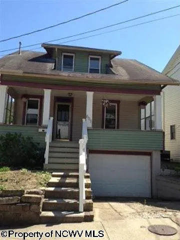 608 Brandon St photo 1