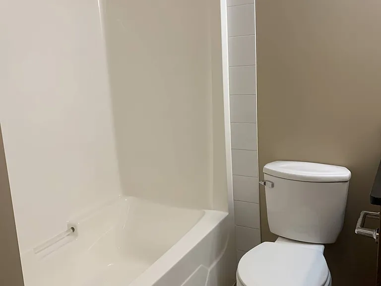 248 Edwards Dr SW — Photo 12