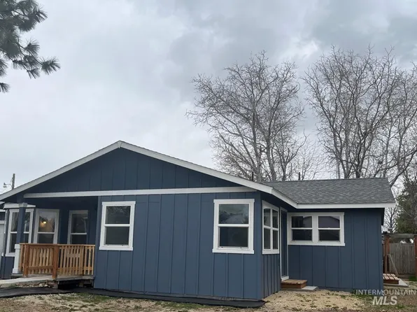 21138 Harmony Ln, Greenleaf, ID 83626