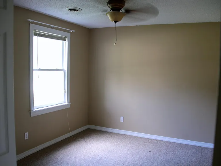 11 W Magruder St — Photo 13