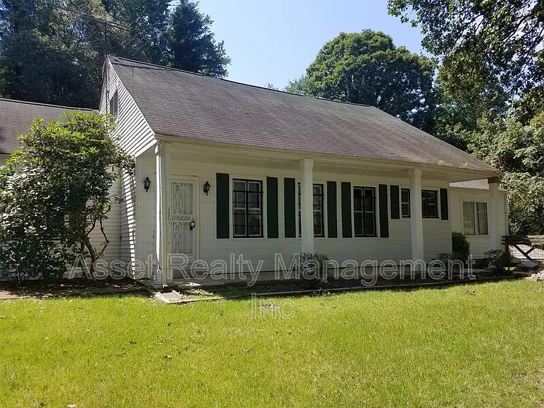 2033 Decatur Hwy — Photo 3