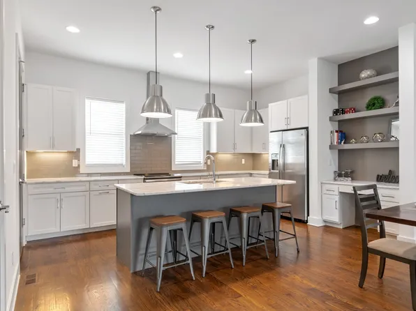 512 31st Ave N, Nashville, TN 37209