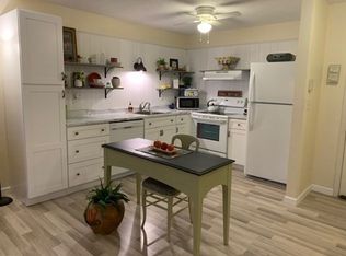 210 Washington St APT 26, Peabody, MA 01960