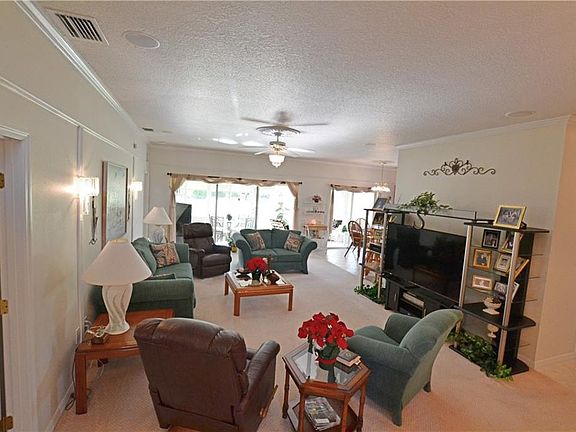 3rd image of 4235 Berwick Dr