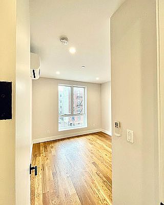 5th image of 389 Sumpter St APT 3A