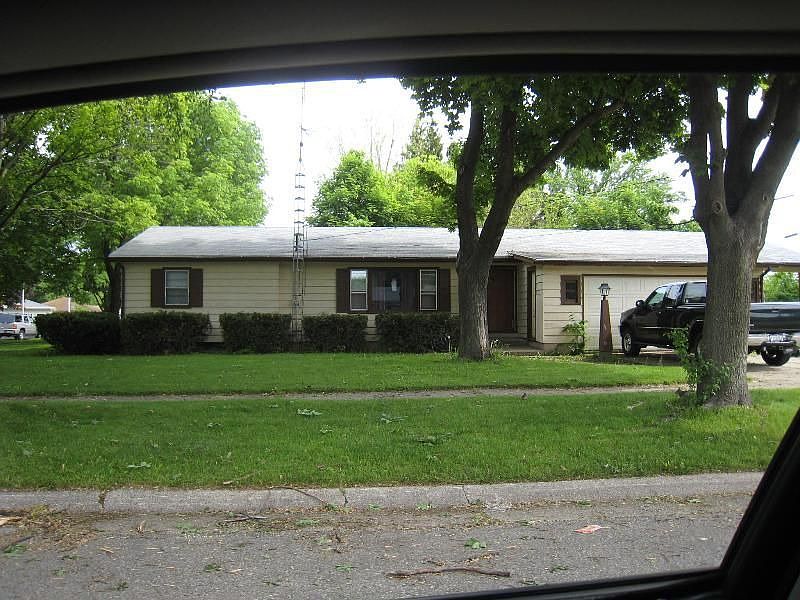 1st image of 2307 Plymouth Ave