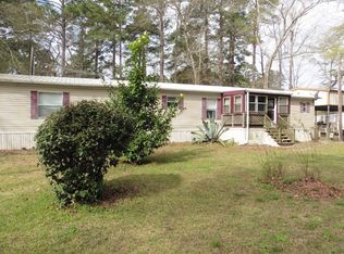 102 Creekside Dr, Hemphill, TX 75948