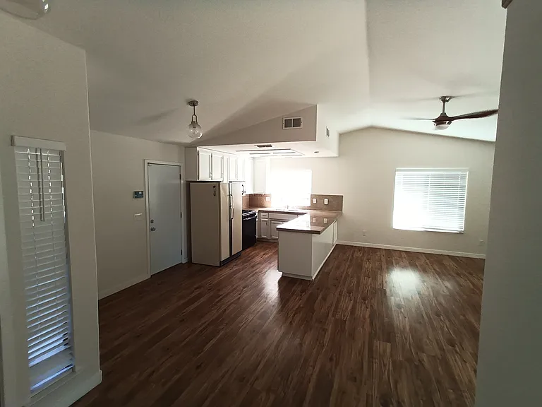 8205 Clarion Cir — Photo 9