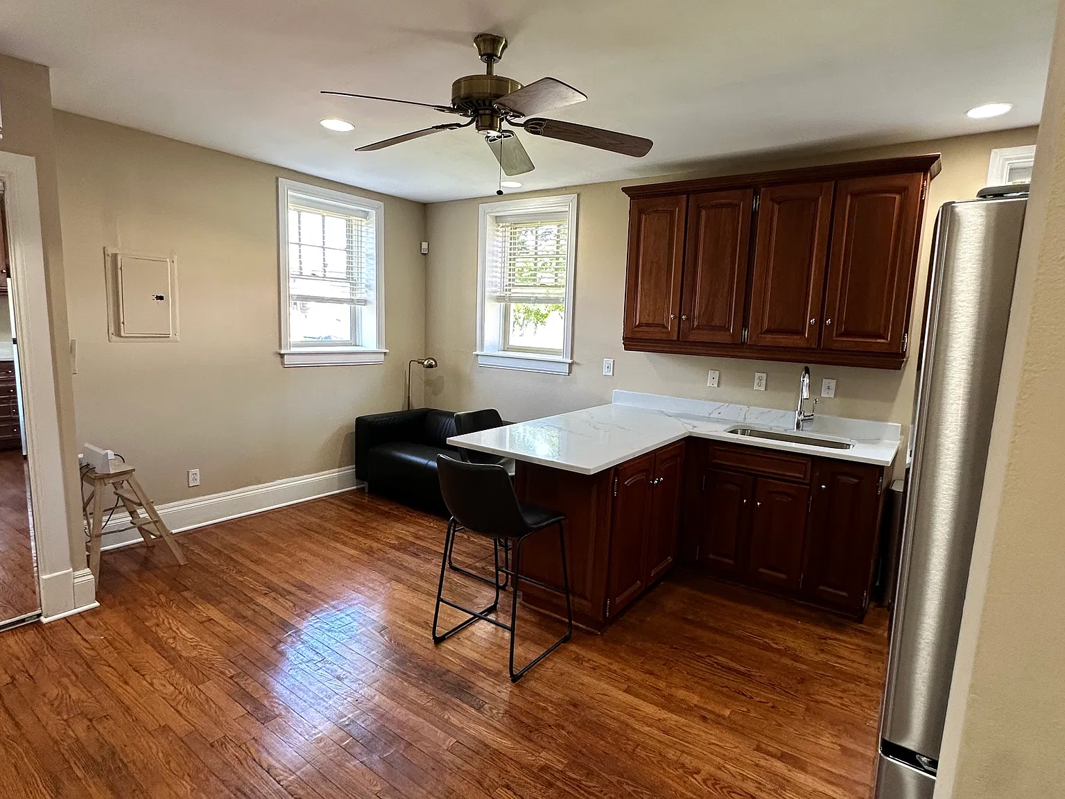 1 bed, 500 sqft, $945 — Photo 1