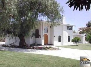 5610 Woodlake Ave, Woodland Hills, CA 91367