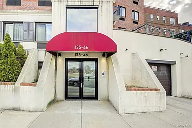 135-46 Grand Central Parkway South Sr, #4C