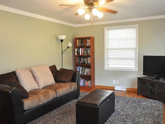 2nd image of 14269 James St