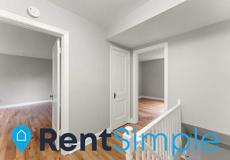 1300 S Barton St #338 — Photo 6