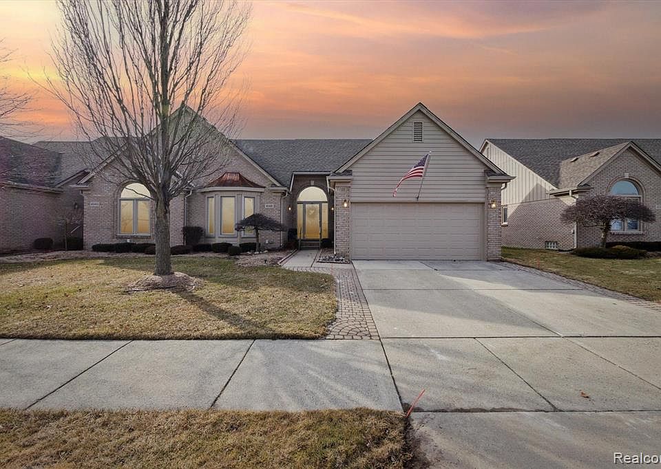 45481 Delmar Dr, MI 48044 Zillow
