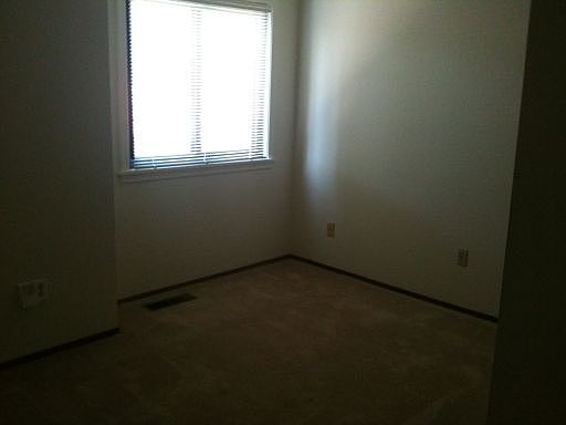 5th image of 59 W Virginia St APT B
