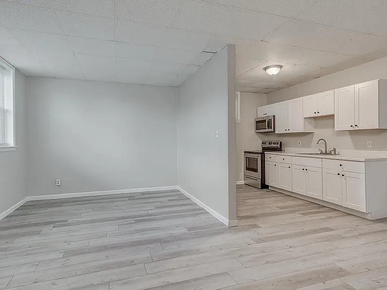 Potomac Place — Photo 19