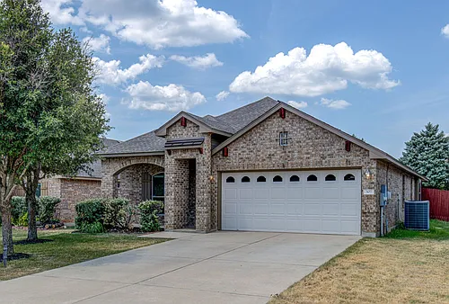 307 Riverine Way Photo 1