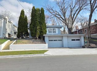 712 Maple St W, Stillwater, MN 55082