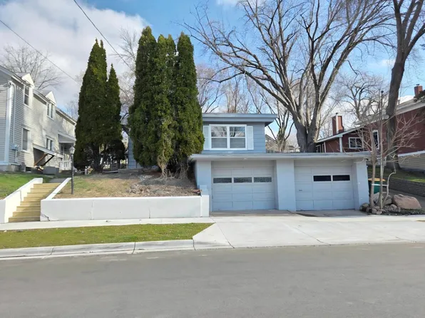 712 Maple St W, Stillwater, MN 55082