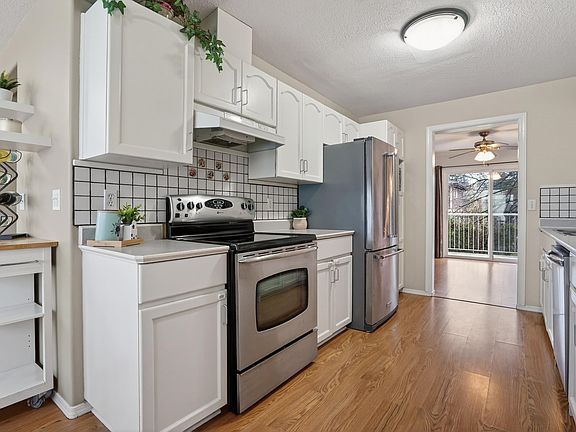 4th image of 45286 Watson Rd #28