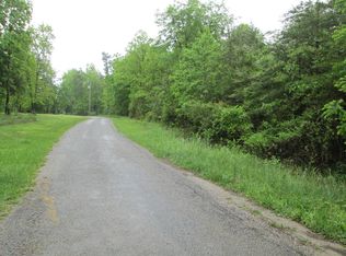 Taylor Rd, Crossville, TN 38572
