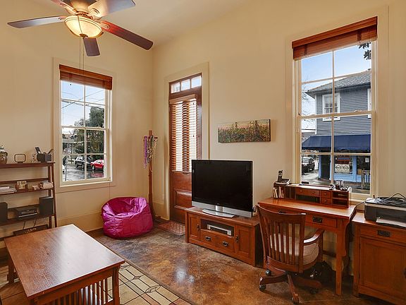 4th image of 838 Spain St