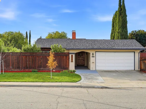 668 Buckeye Dr, Livermore, CA 94551