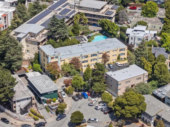 14 Whitmore Pl, Oakland, CA 94611