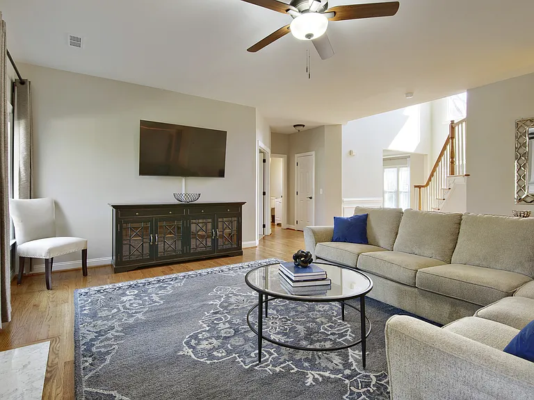 6520 Red Maple Dr — Photo 3
