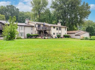 450 N Campbell Rd APT E2, Oshkosh, WI 54902