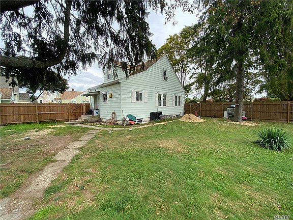 3rd image of 414 Lenox Ave