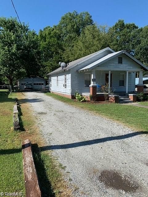 1st image of 3710 Oak Grove Ave