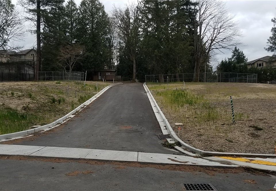 1st image of 8016 NE 116th Ln