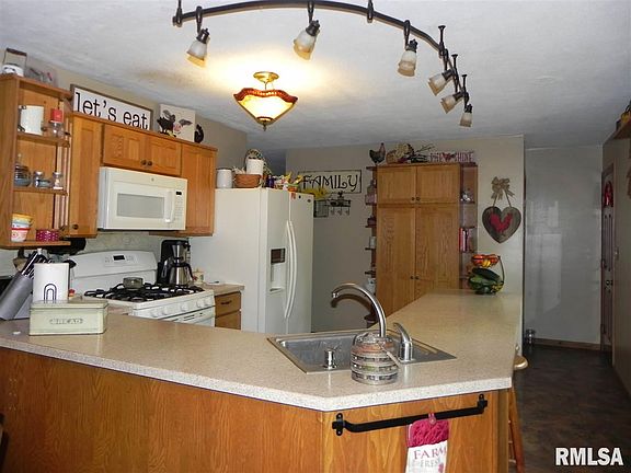 5th image of 7416 N 2300th Ave