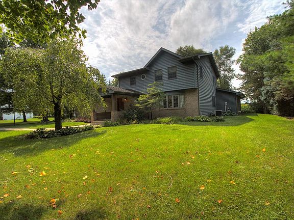 2nd image of 1071 Forest Hill Dr