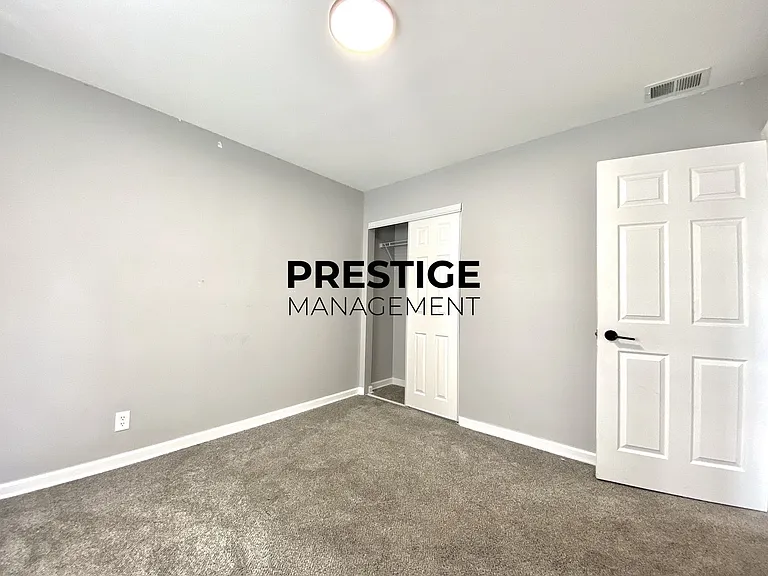 4061 W 20th Pl — Photo 7