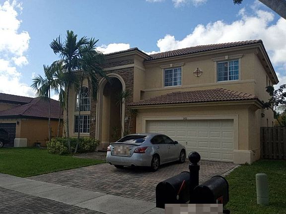 2nd image of 972 SE 36th Ave
