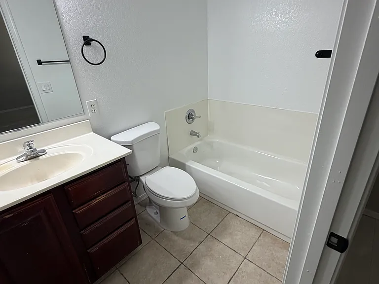 597 W Vekol Ct — Photo 13