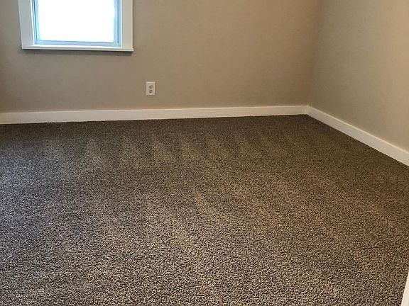3rd image of 1539 Saint Clair St #2