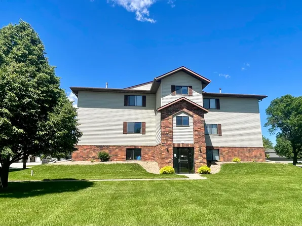 1521 E Melgaard Rd APT 204, Aberdeen, SD 57401