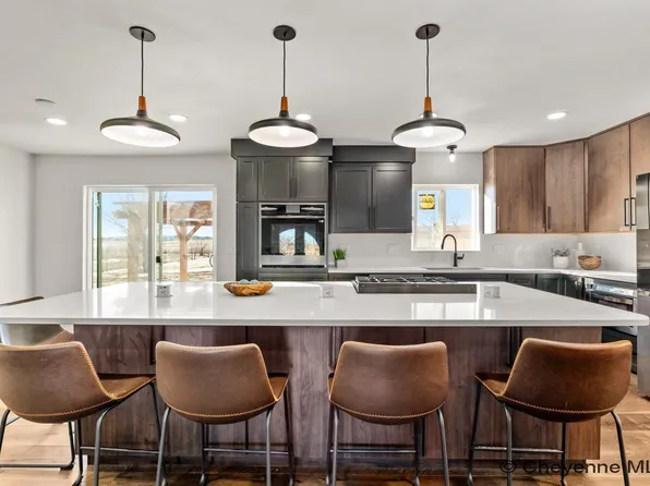 7602 Ridge Rd, Cheyenne, WY 82009