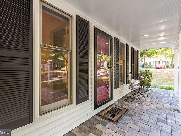 4th image of 9557 Pine Cluster Cir