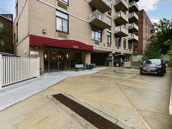2nd image of 11624 Grosvenor Ln APT 7A
